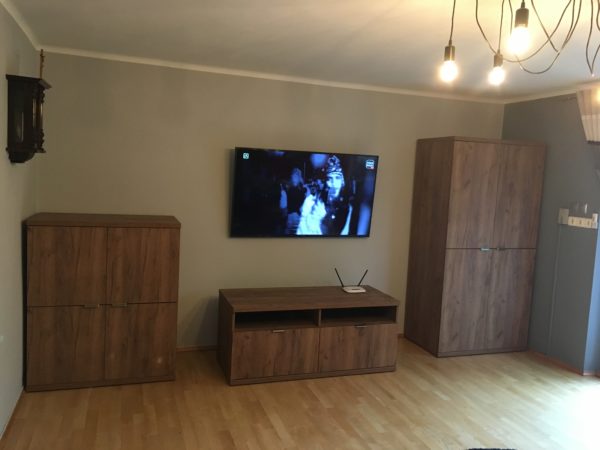 Pojemne meble pokojowe