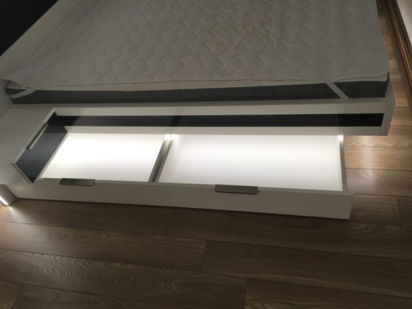 Sypialnia biały połysk + lacobel z oświetleniem - obrazek 6