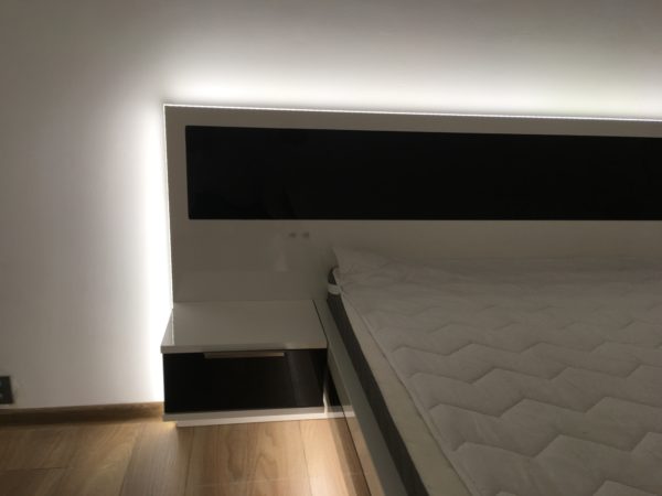 Sypialnia biały połysk + lacobel z oświetleniem - obrazek 2
