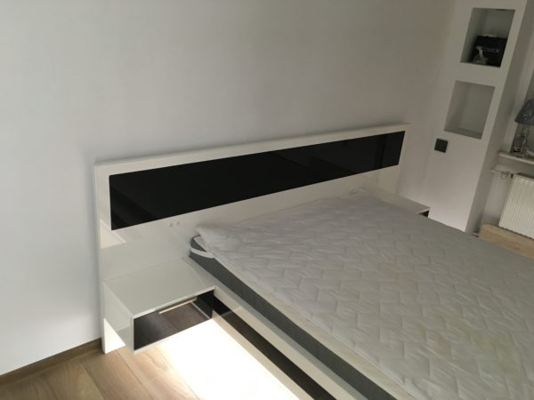 Sypialnia biały połysk + lacobel z oświetleniem - obrazek 7