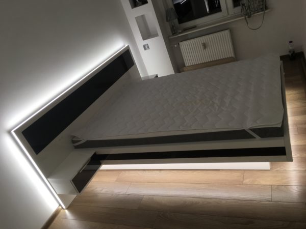 Sypialnia biały połysk + lacobel z oświetleniem - obrazek 8